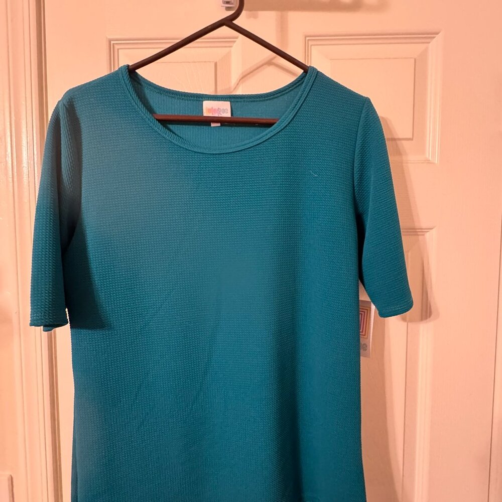 New LulaRoe Gigi Top